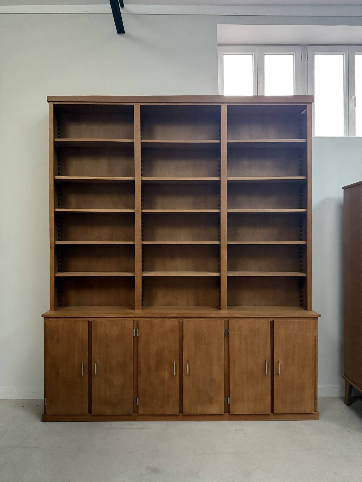 Mid-century oak library (renovated)