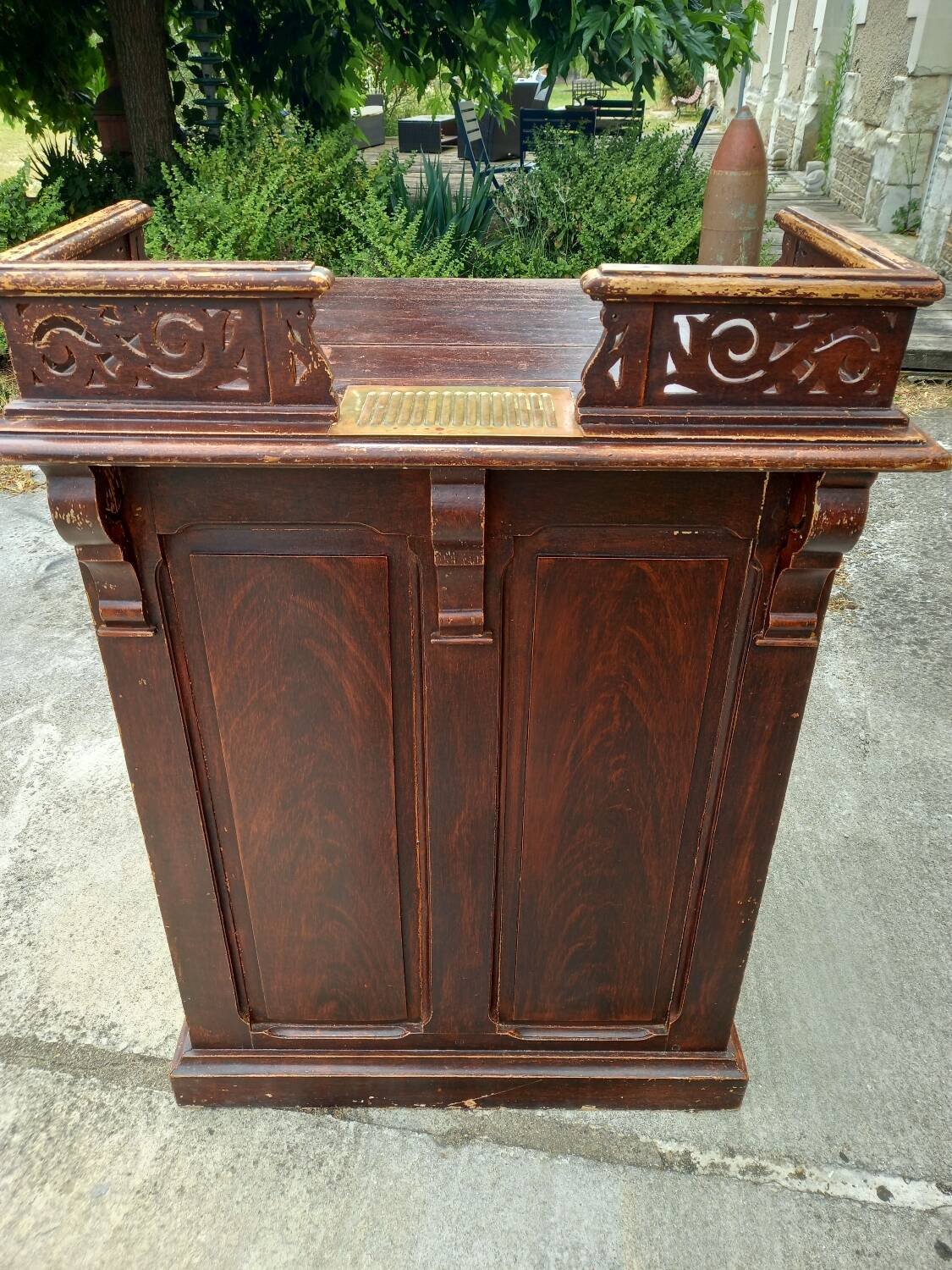 Former reception desk from the 1920s