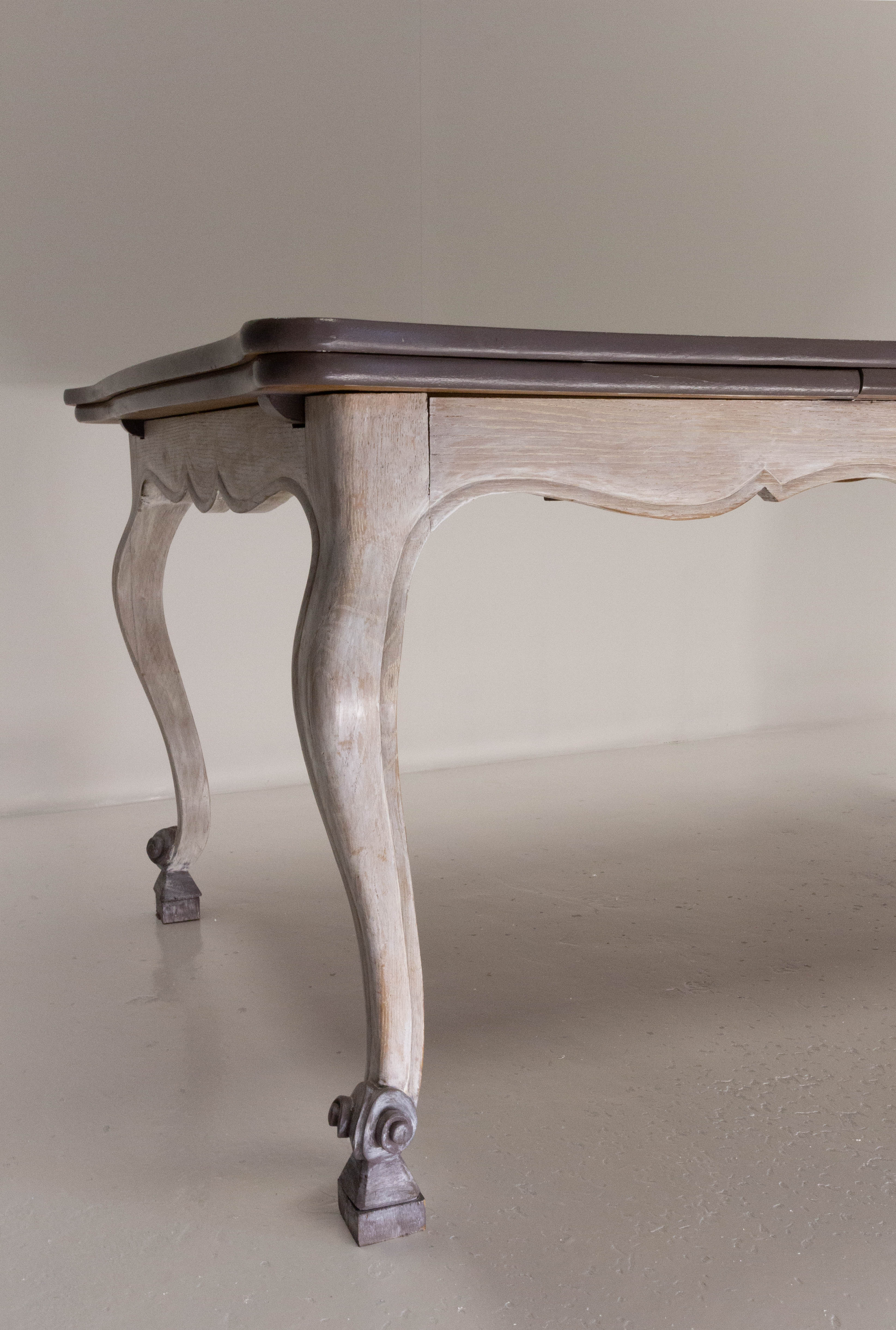 Table style  louis xv patinée