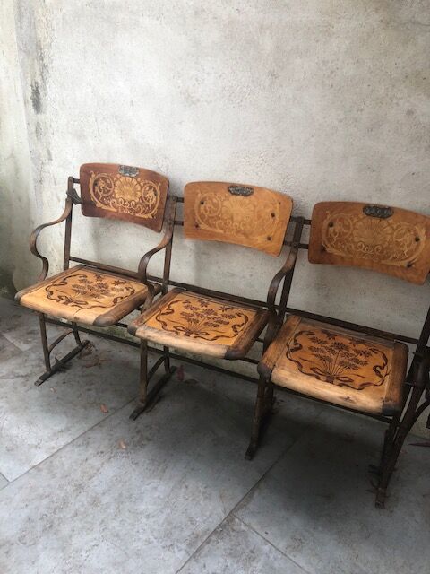 Triple show chair 1920/1930