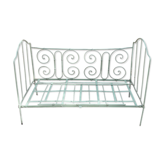 Former child bed in wrought iron