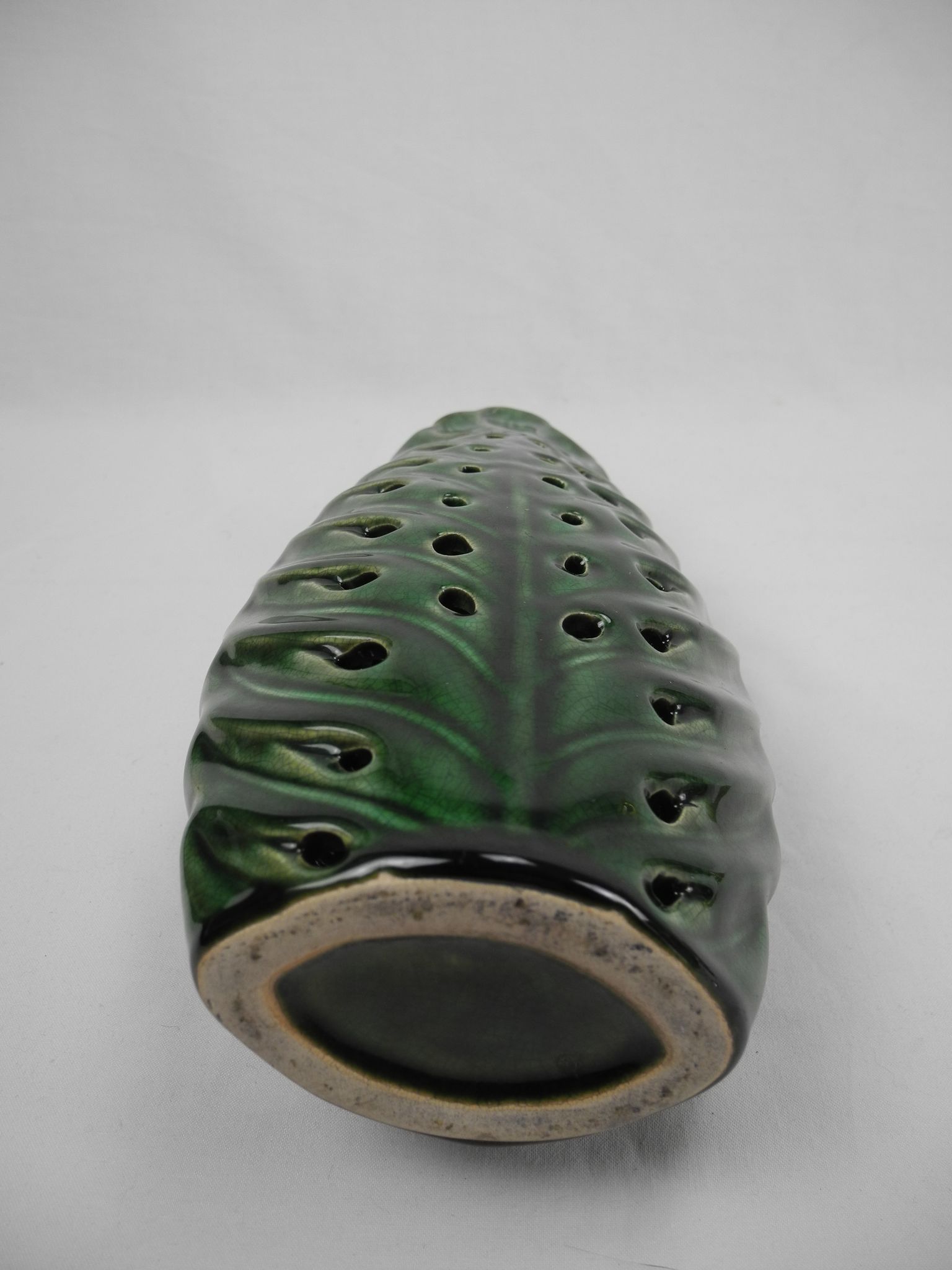 Vase imitation feuille