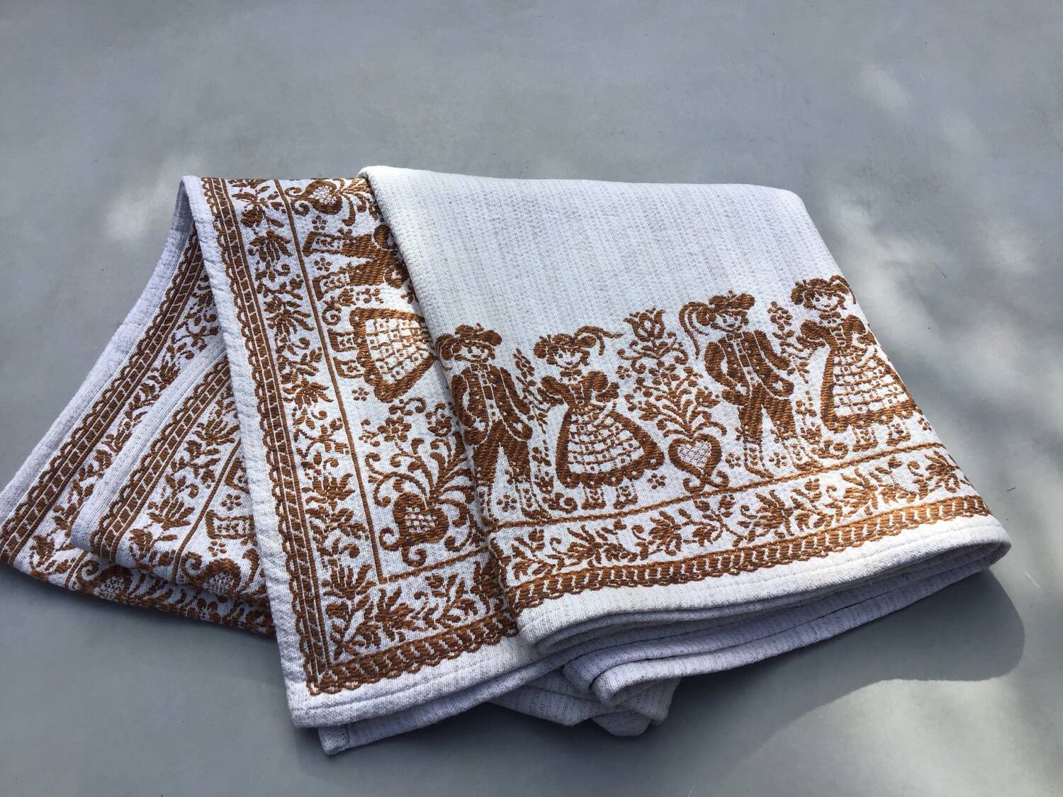 Beige and brown Austrian square tablecloth