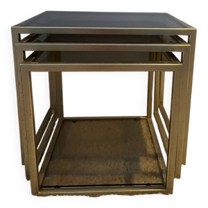 3 tables gigogne dans