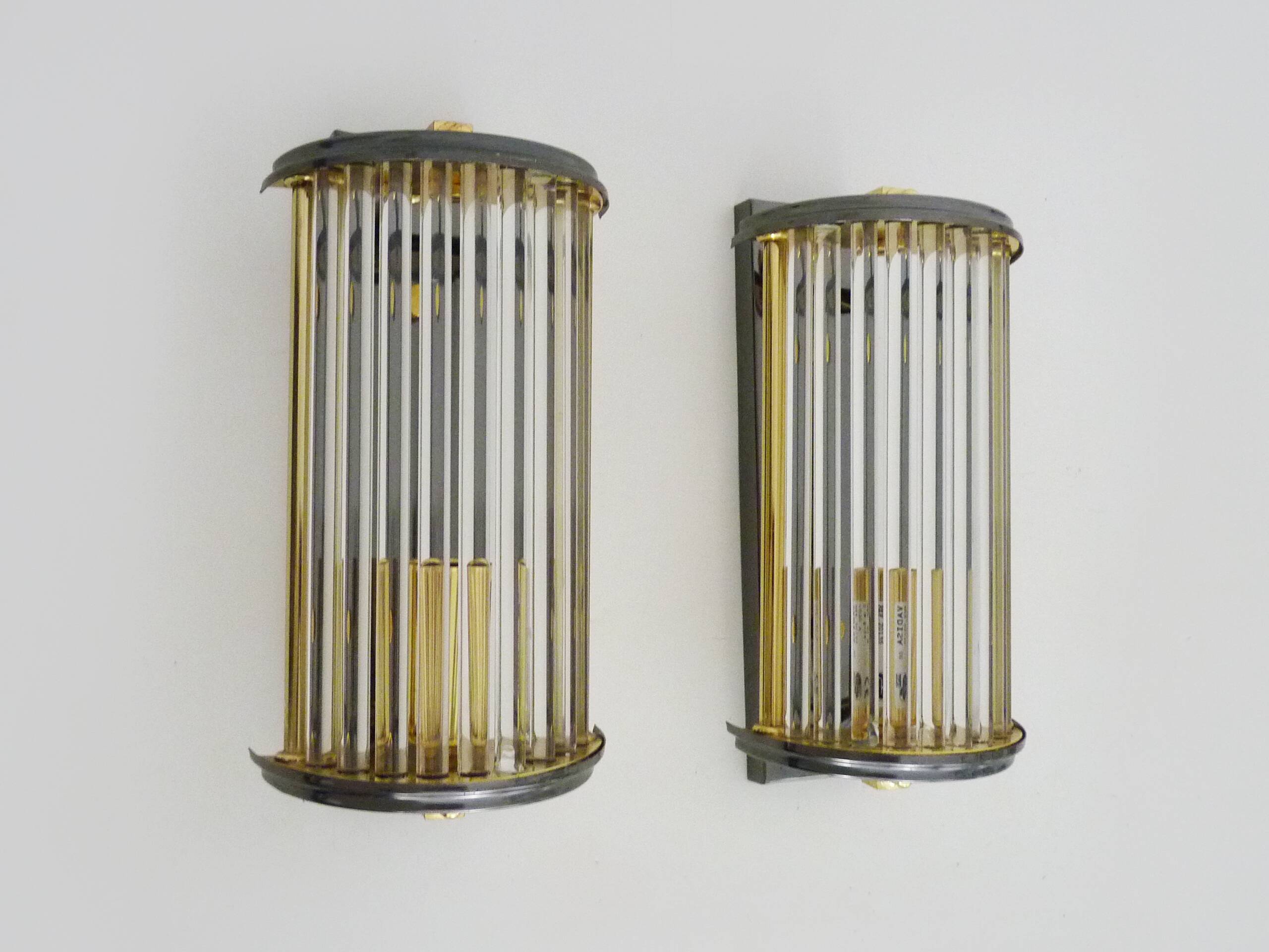 Pair of Art Deco style wall lights, brass, metal and glass GS model Vadisa. 1970s