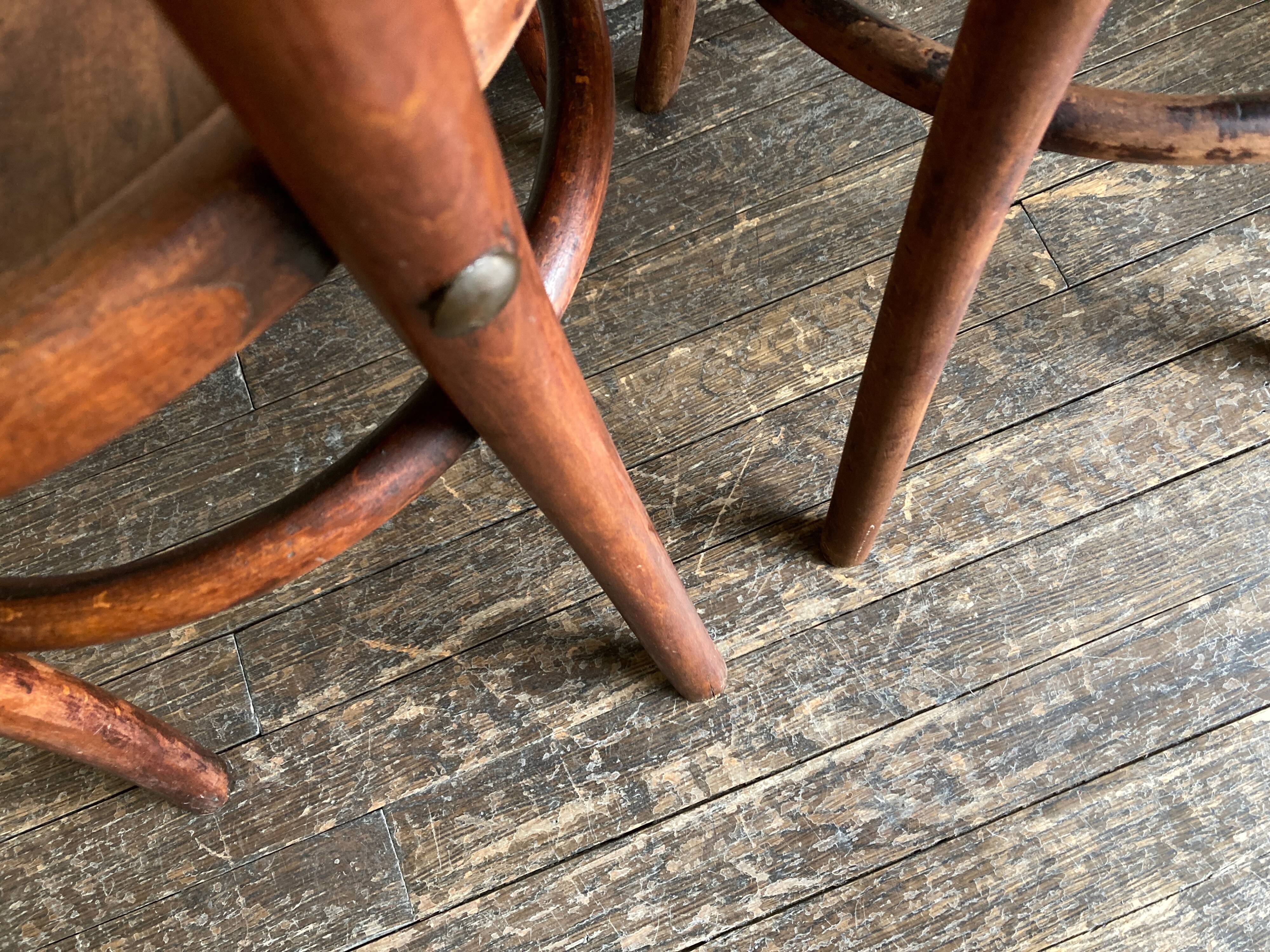 Set of 4 Fischel bistro chairs in bent wood gendarme hat 1920
