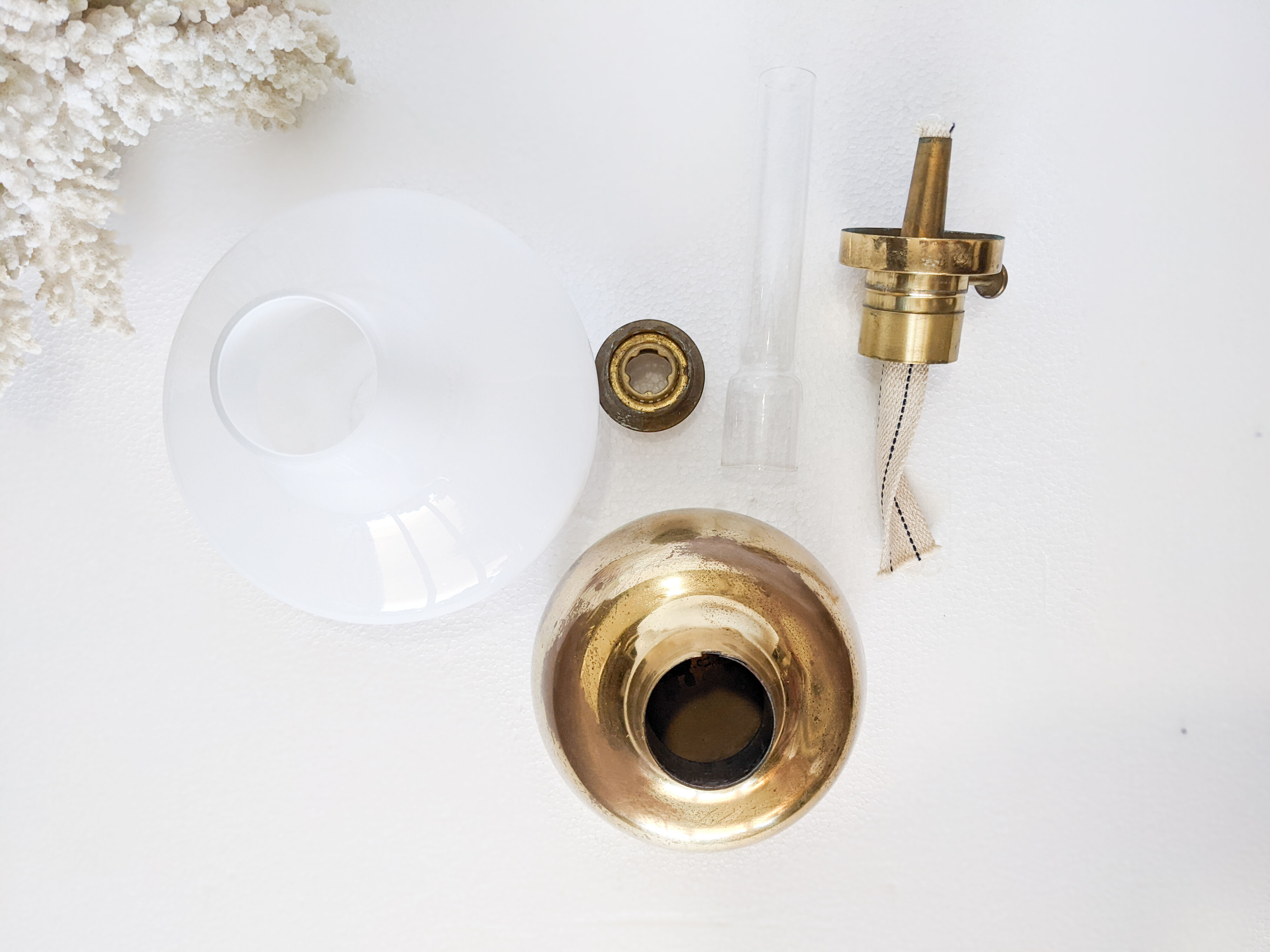 Lampe à huile petronella par tue poulsen & henning koppel pour louis poulsen 1960 design scandinave