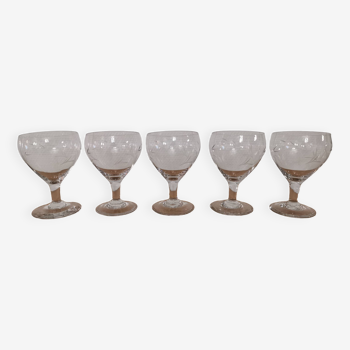 Set of 5 finely engraved vintage water glasses