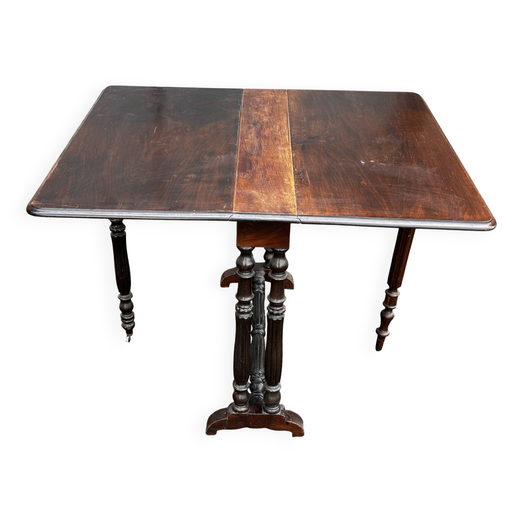 Victorian Mahogany Gate-Leg (folding) Table