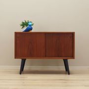 Buffet en teck, design danois, années 1970, production: Danemark