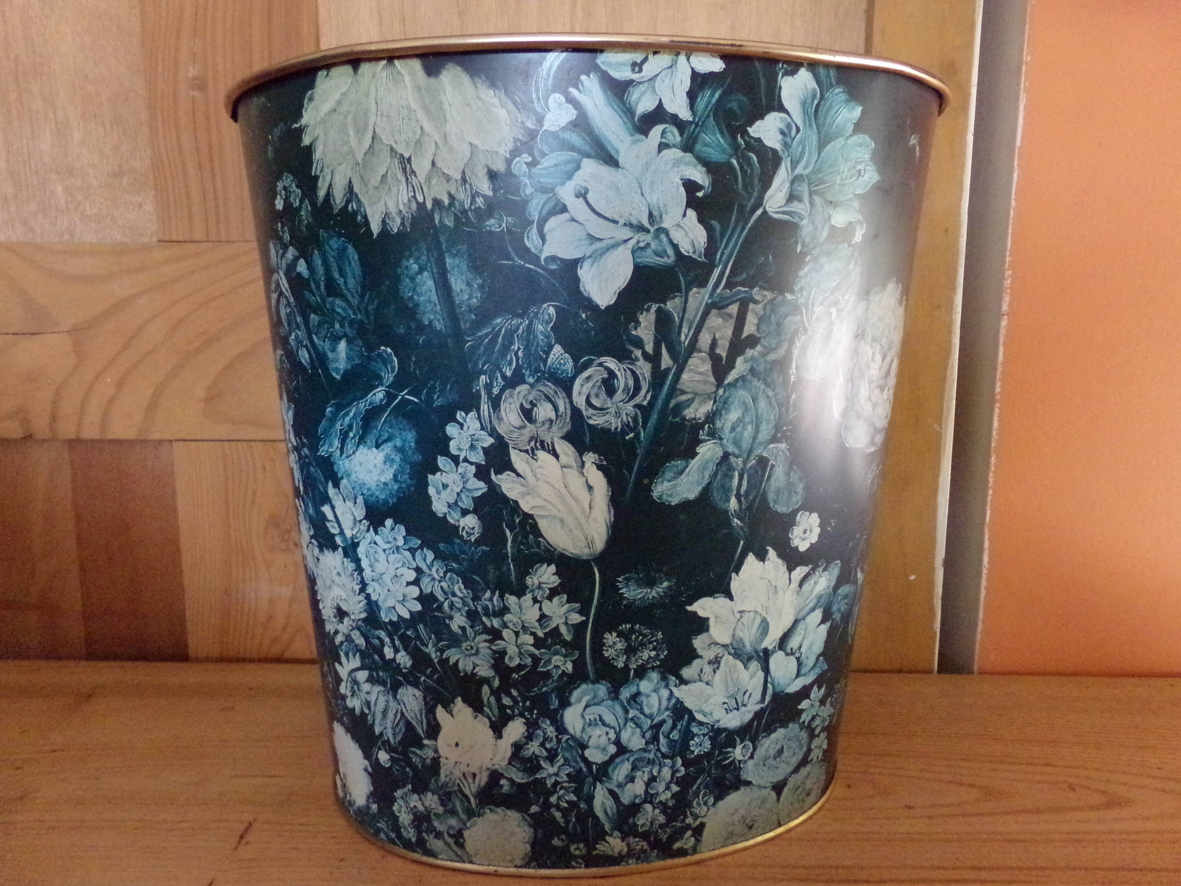 Massilly vintage sheet metal paper basket