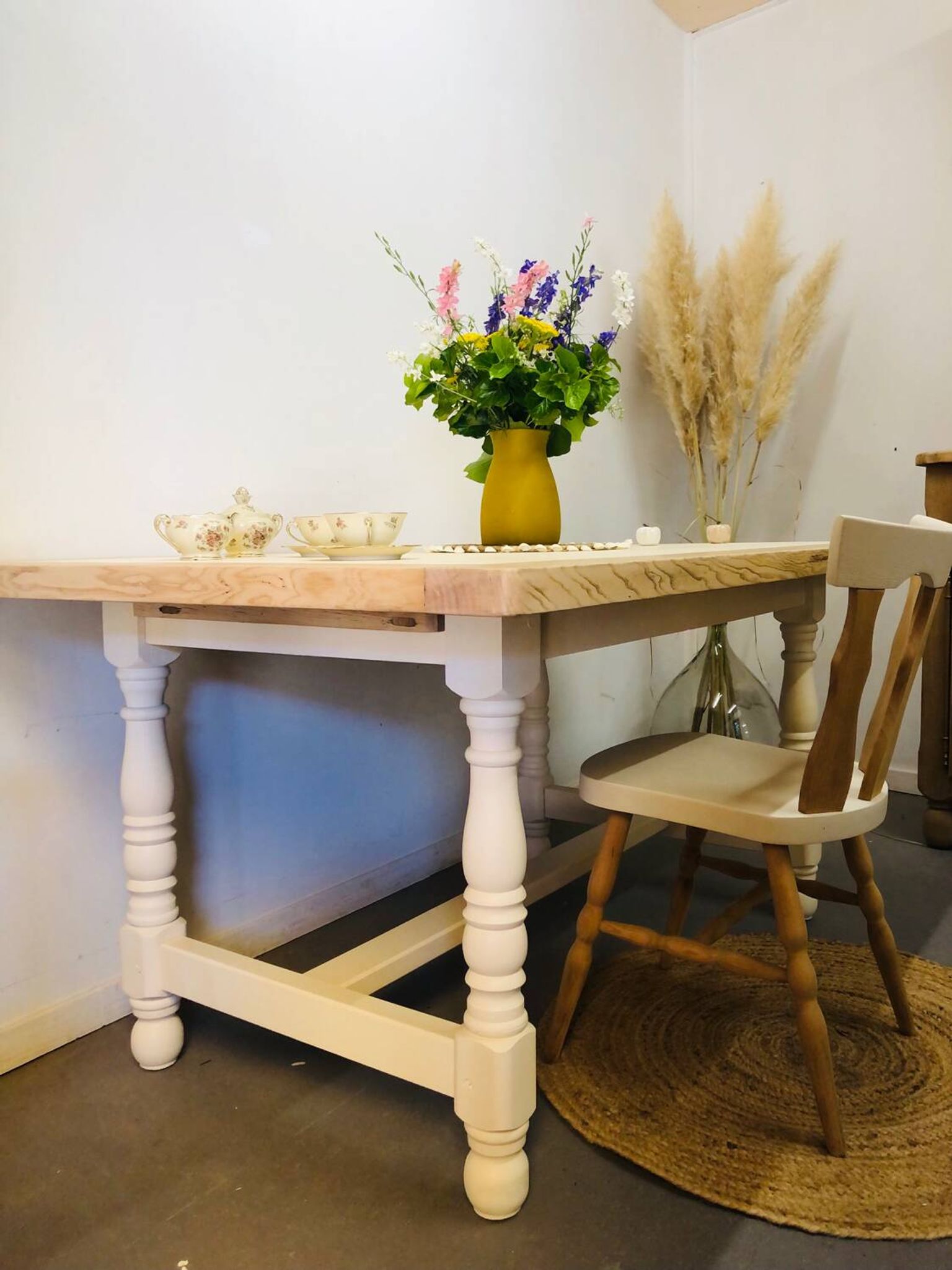 Farm table