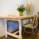 Farm table