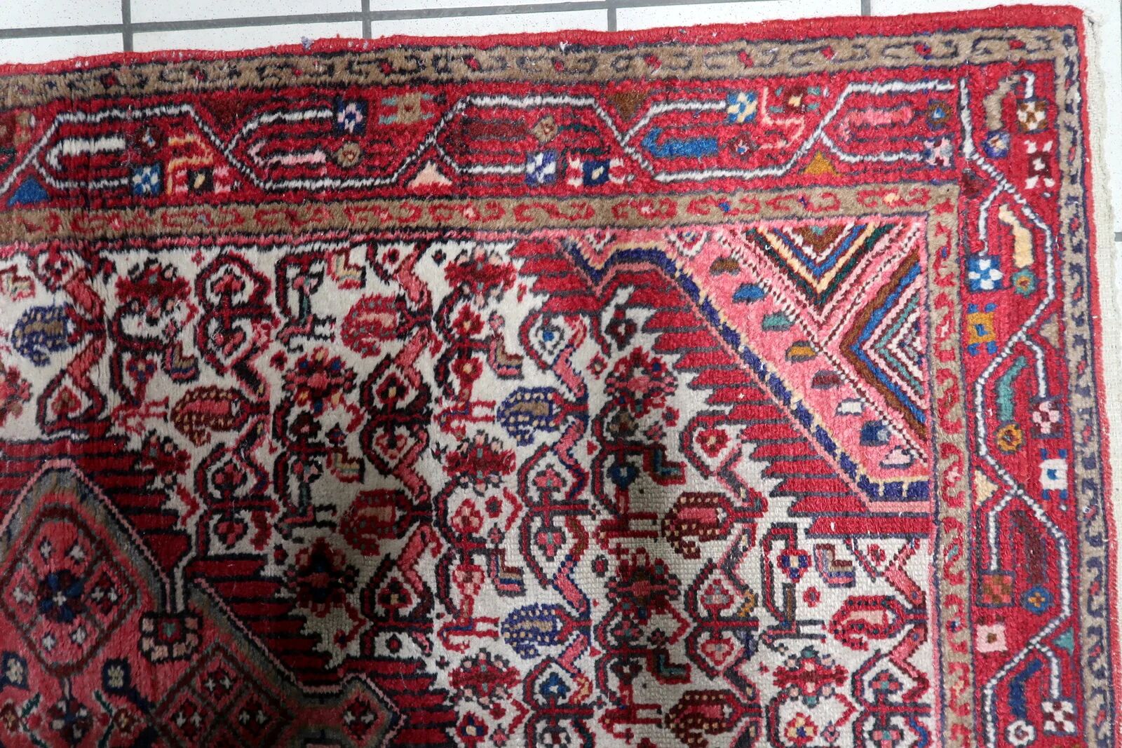 Antique Persian Hamadan rug 104cm x 171cm 1920s