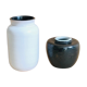 Duo de petits vases noir et blanc en céramique