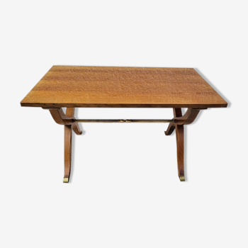 Coffee table boat style mahogany blond