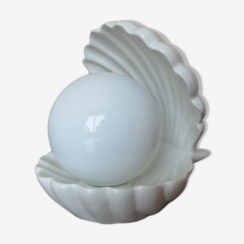 Lampe " coquillage " en céramique blanche et boule opaline années 60 70