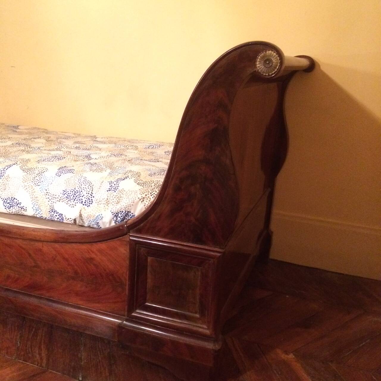 Louis Philippe bed