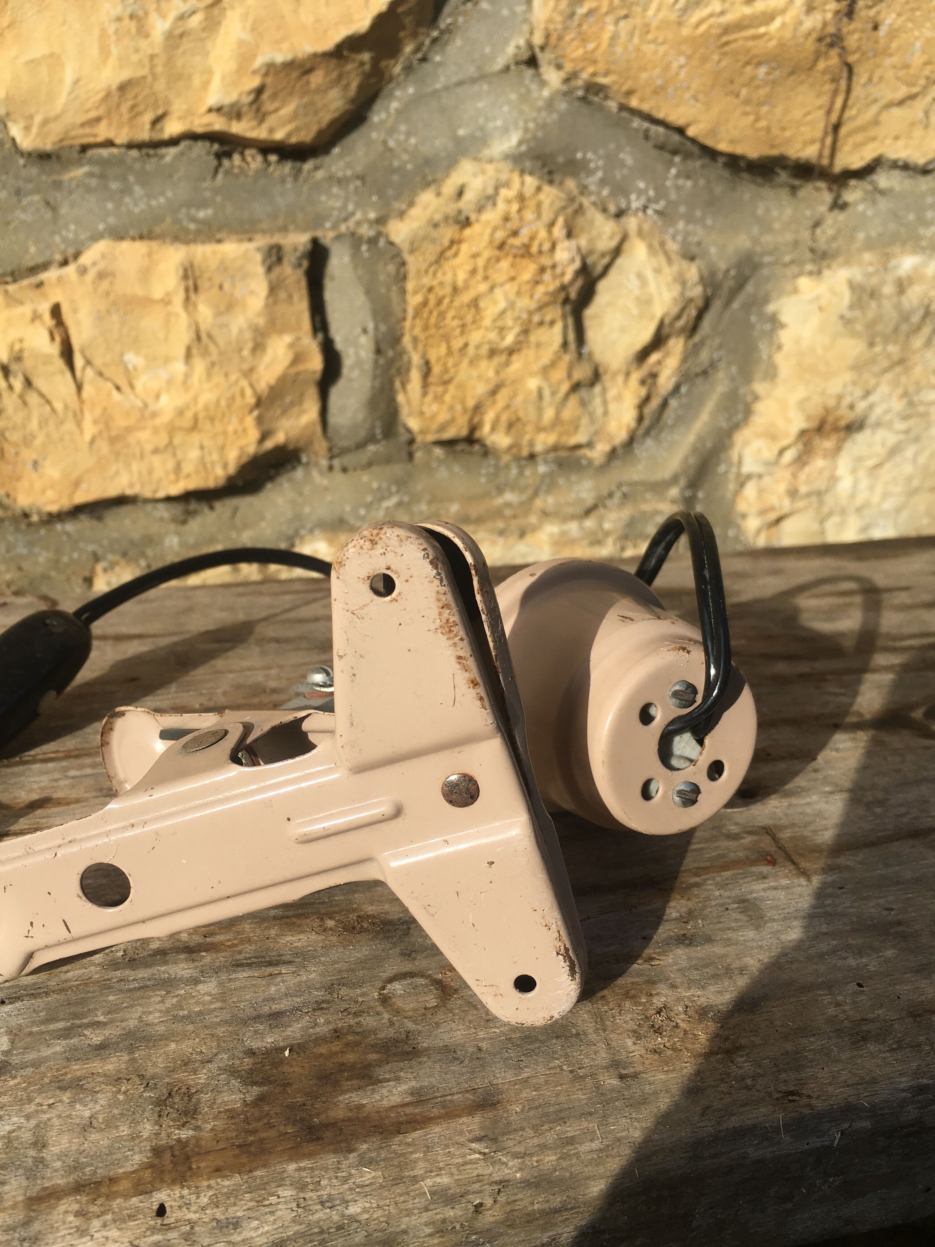 Pink metal clip lamp