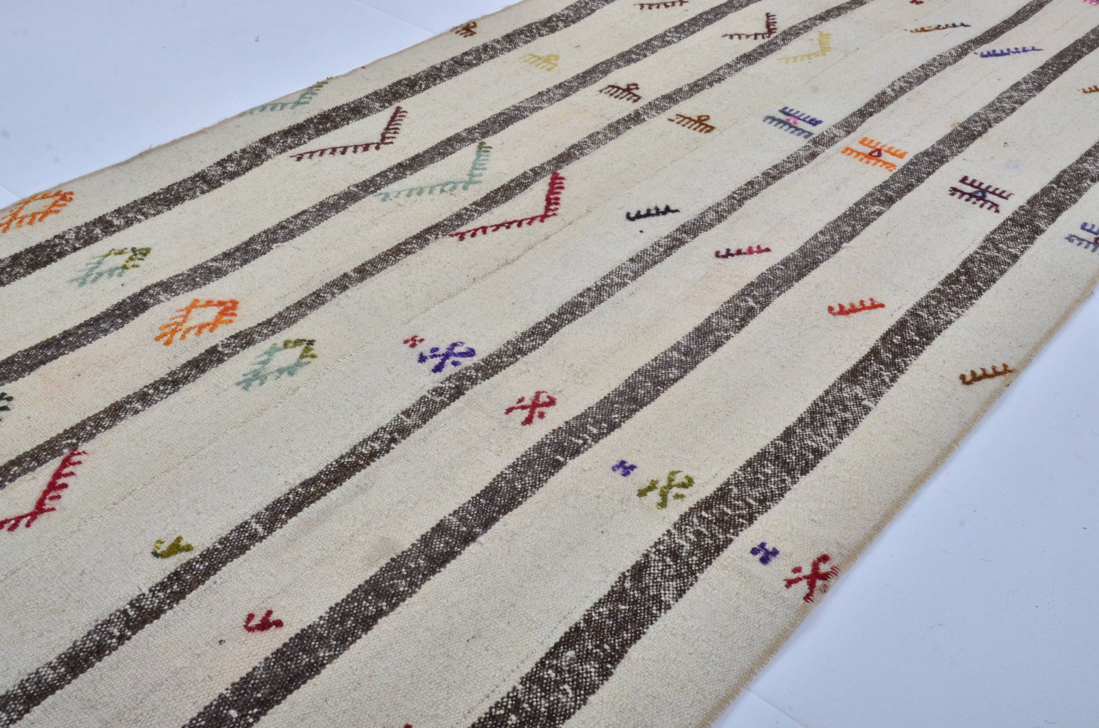 Neutral Vintage Turkish Off White Rug sku 3390