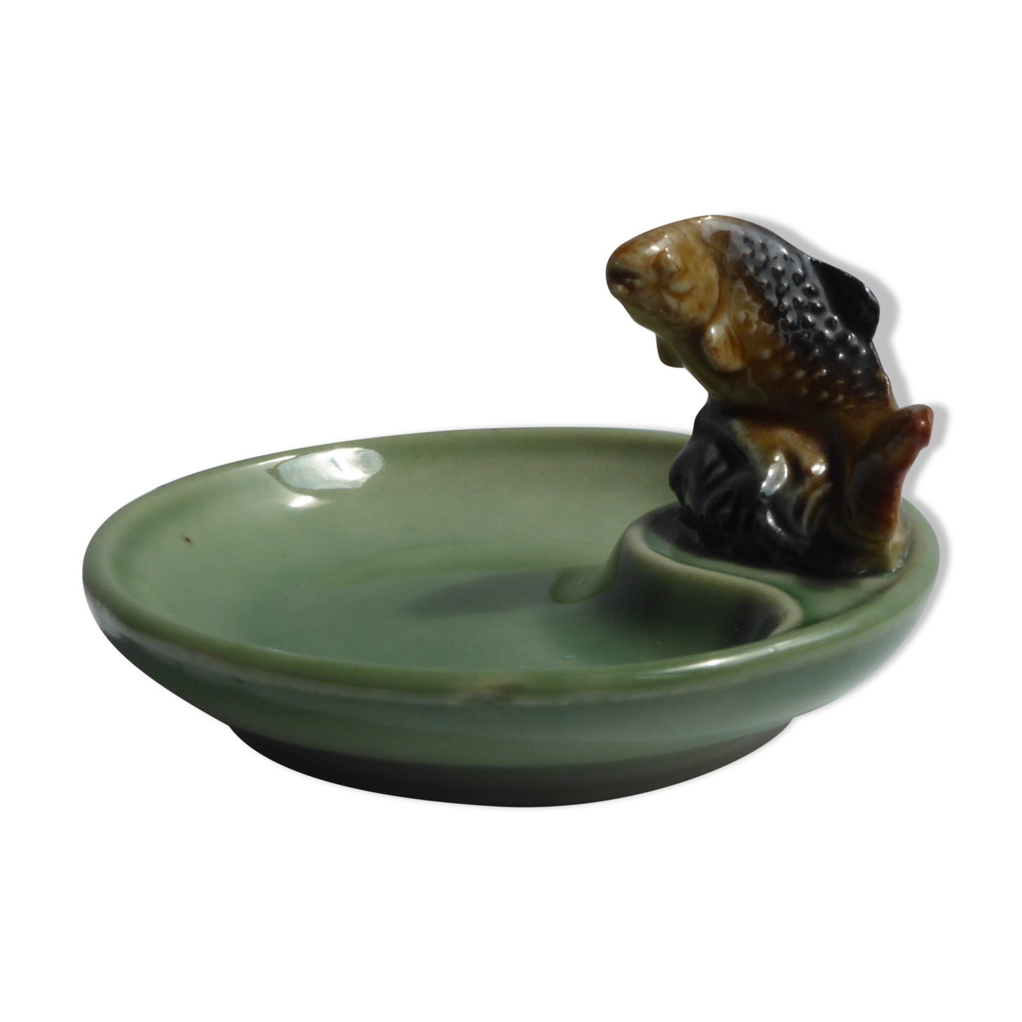Cup with fish decoration in Irish porcelain