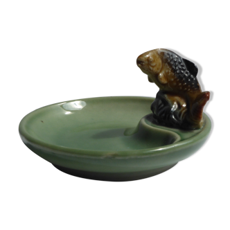 Cup with fish decoration in Irish porcelain