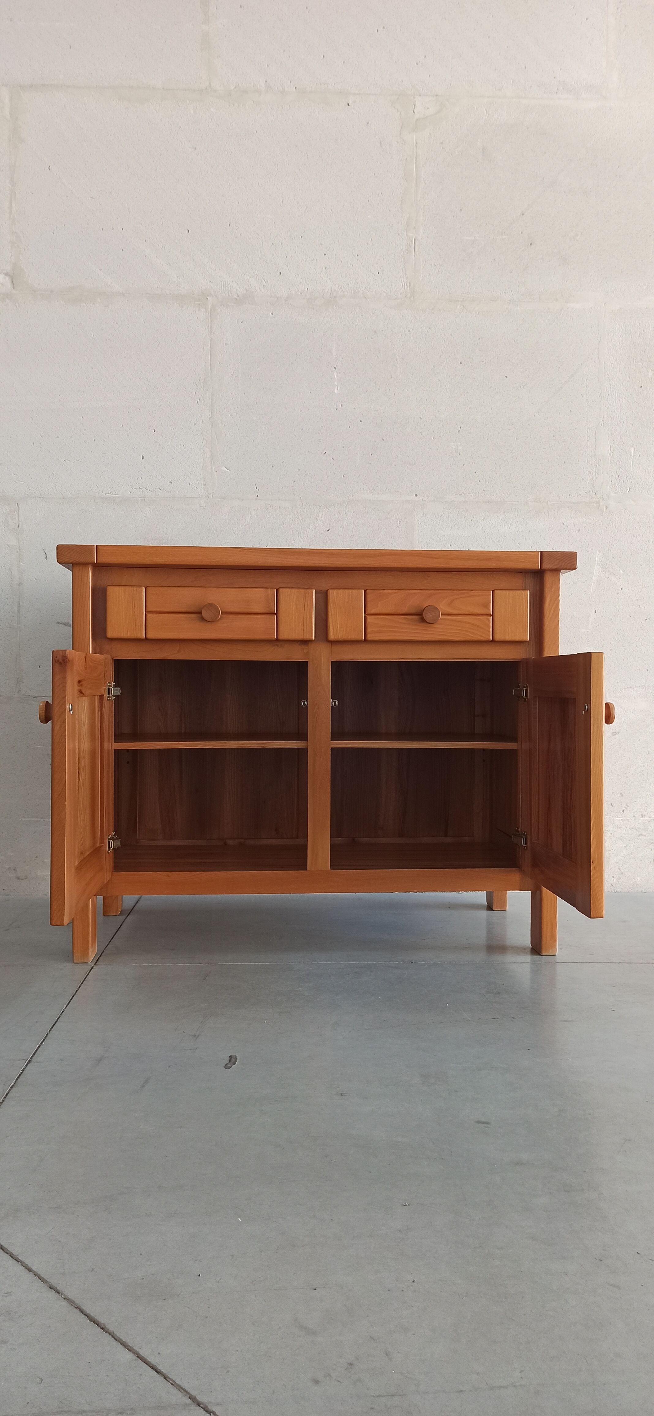 Elm sideboard Maison Regain, 80's
