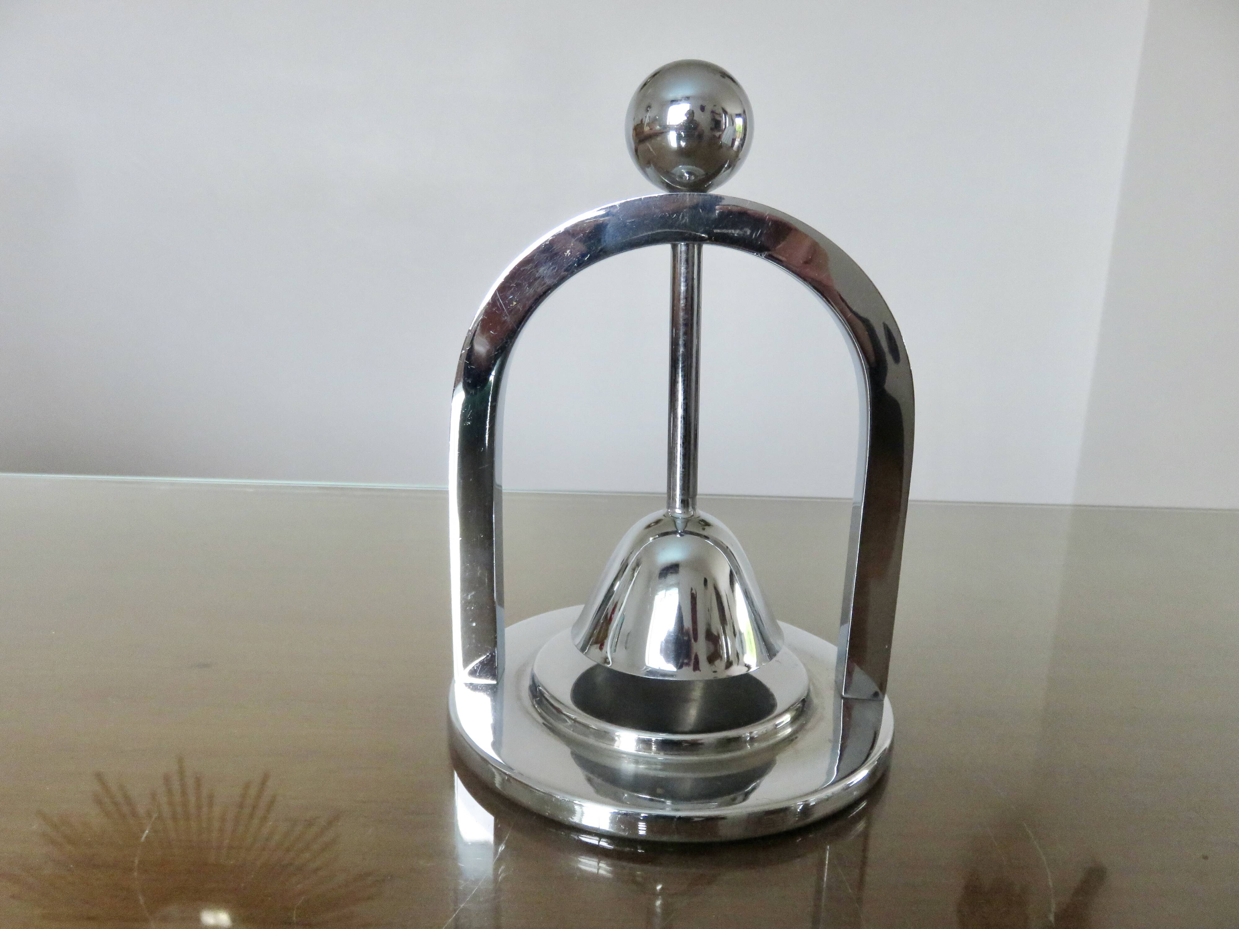 Art deco citrus press in chrome-plated brass 1930s 40s