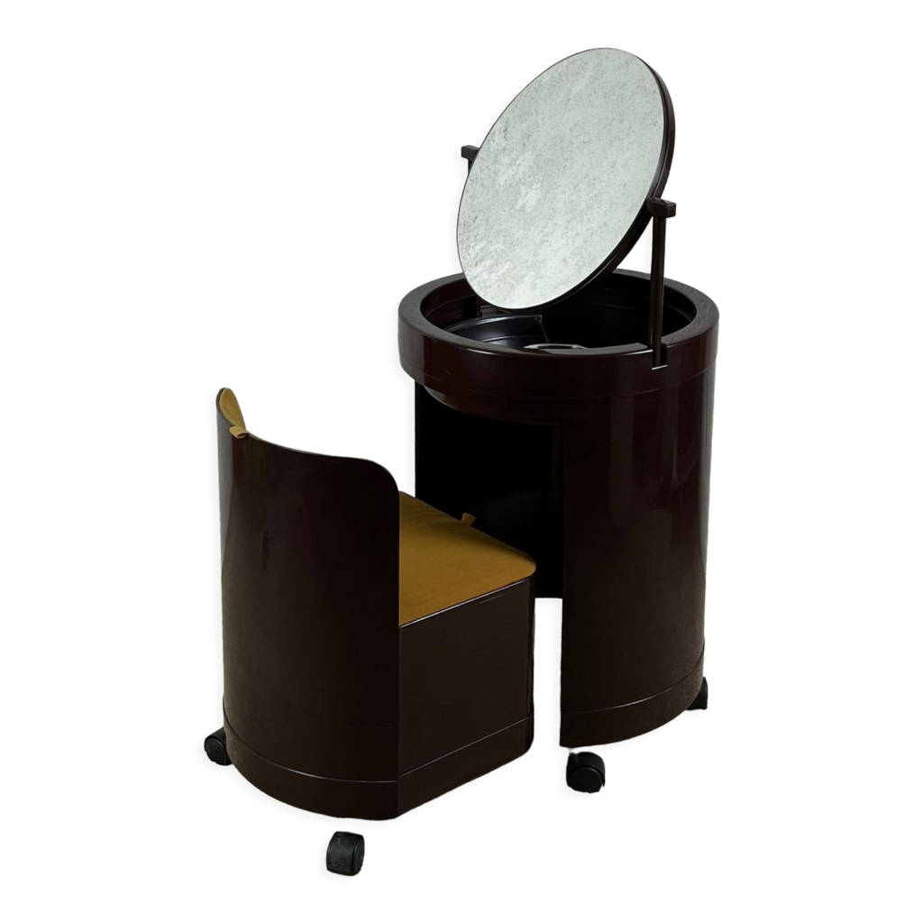 silvi fanini fain vanity