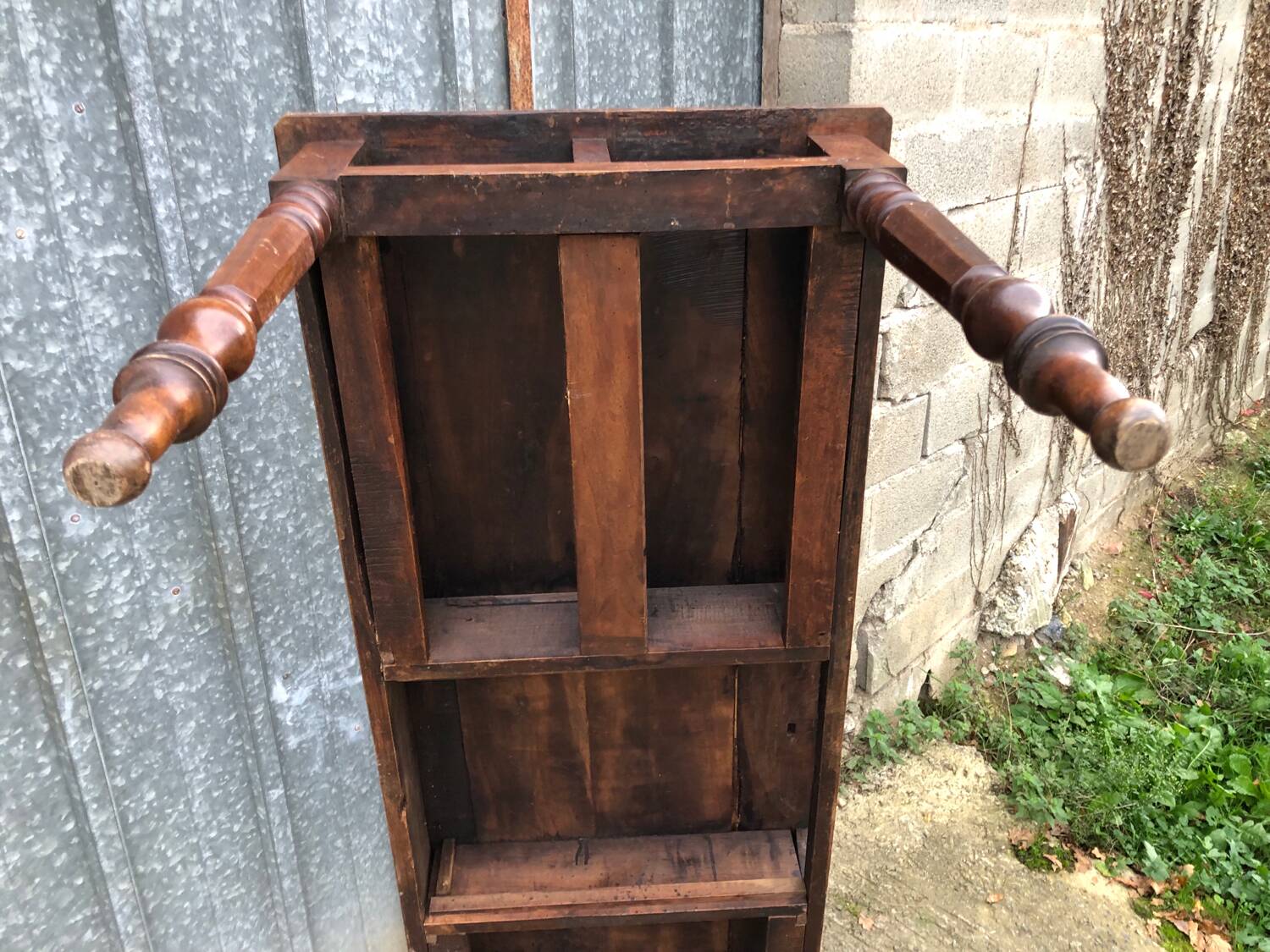 Antique farmhouse table in solid cherry wood with 4 drawers