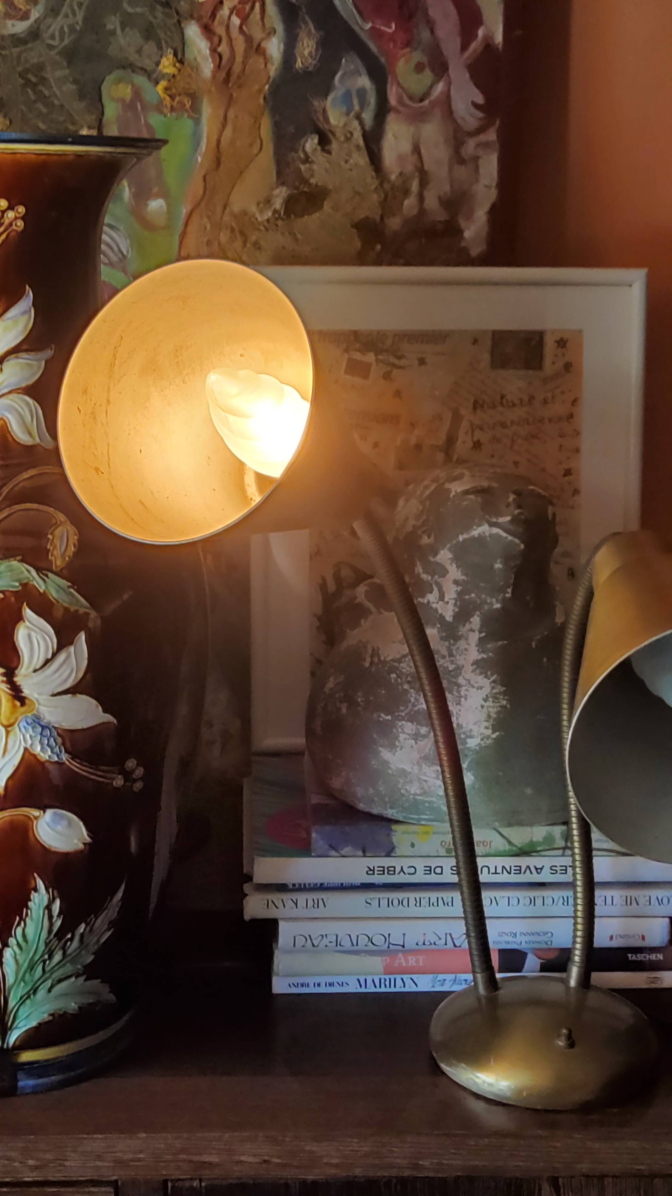 Designer desk lamp in gold metal 2 flexible arms from the 70s
