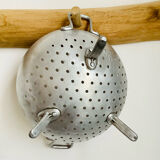 Aluminum strainer
