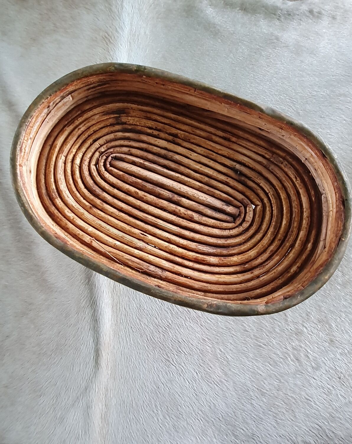 Grnad empty vintage pocket