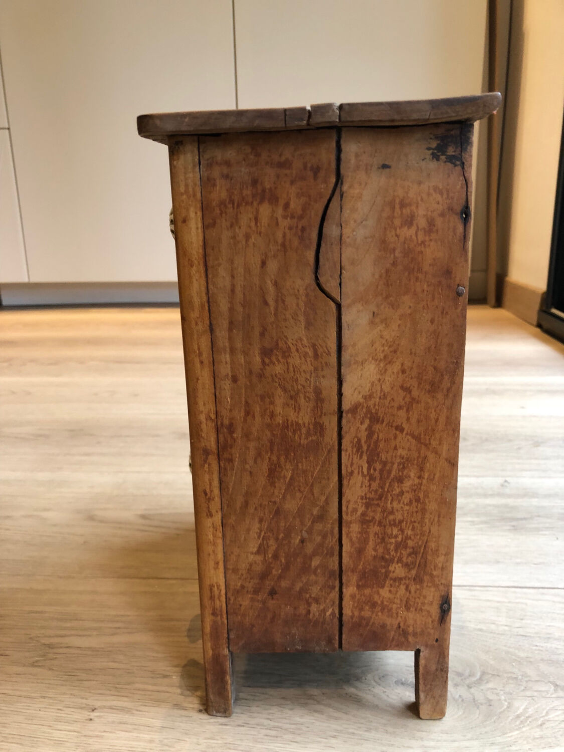 Night table 3 drawers in vintage wood
