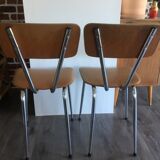 2 chairs in faux leather