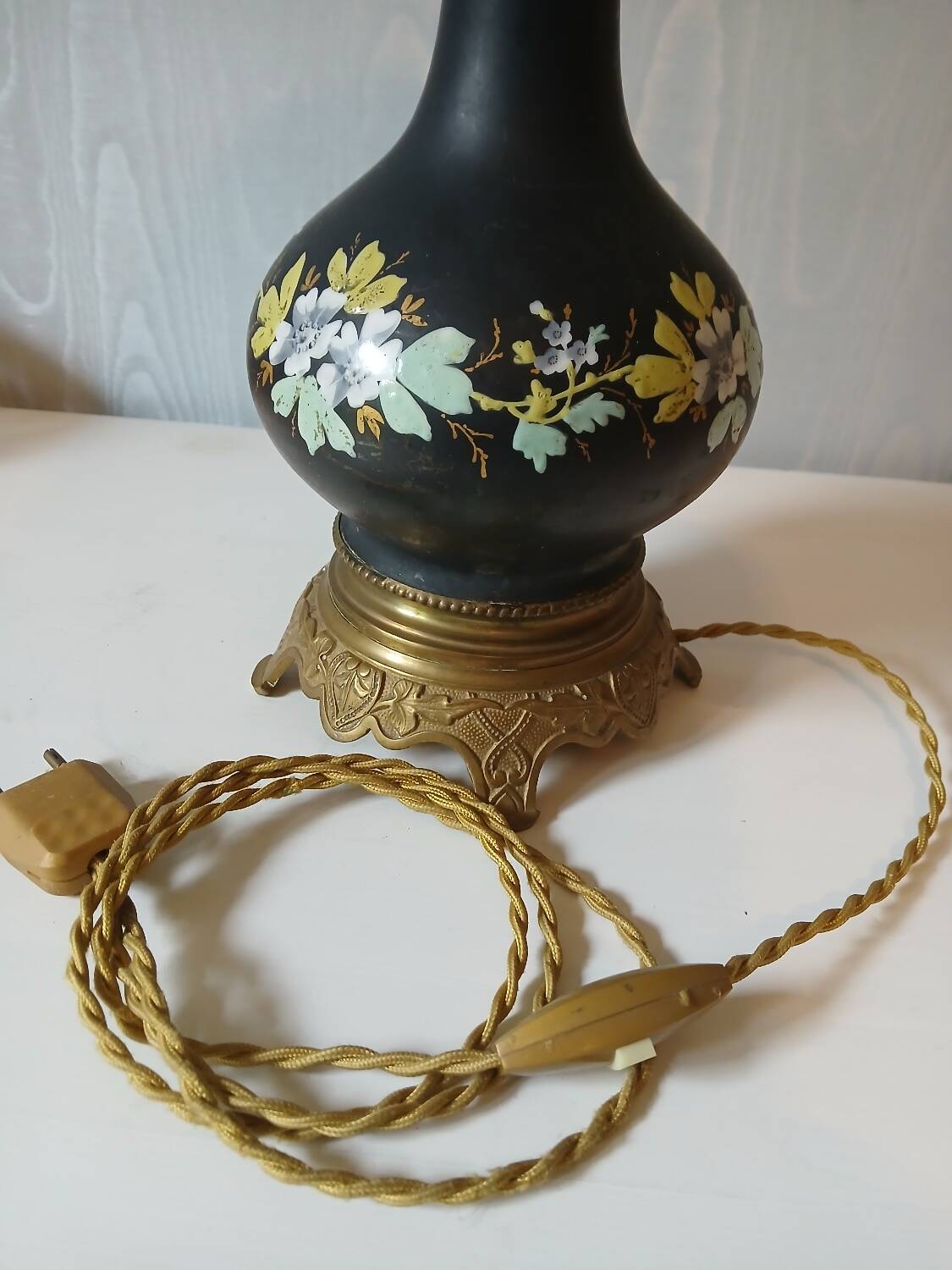 Antique painted ceramic and gilded metal lamp – 1950s/1960s