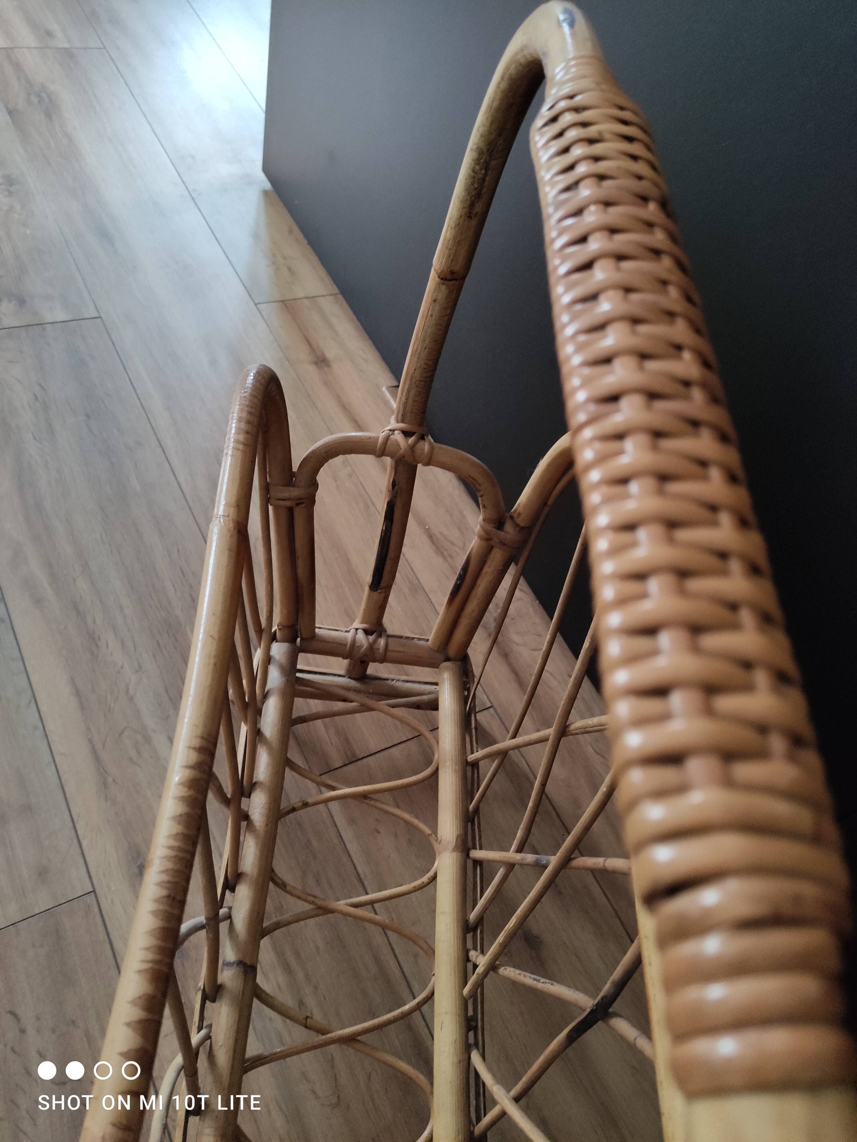 Vintage magazine holder 60s in rattan honey light