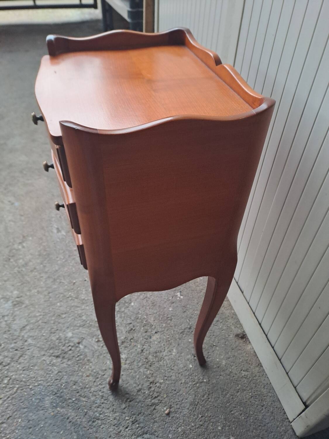 Petit meuble à tiroirs