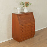 1980s bureau, Dyrlund