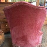 Pink velvet toad chair