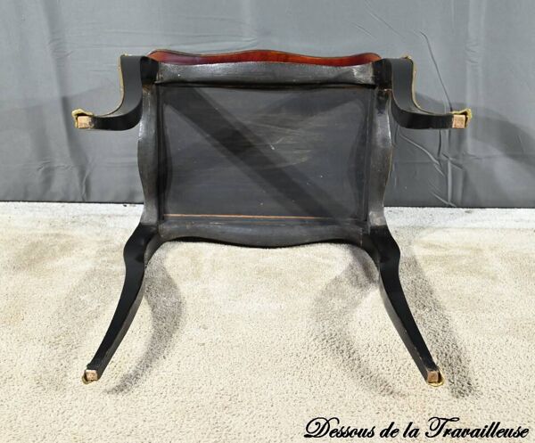 Petite Travailleuse de Milieu en Poirier et Amboine, époque Napoléon III – Milieu XIXe