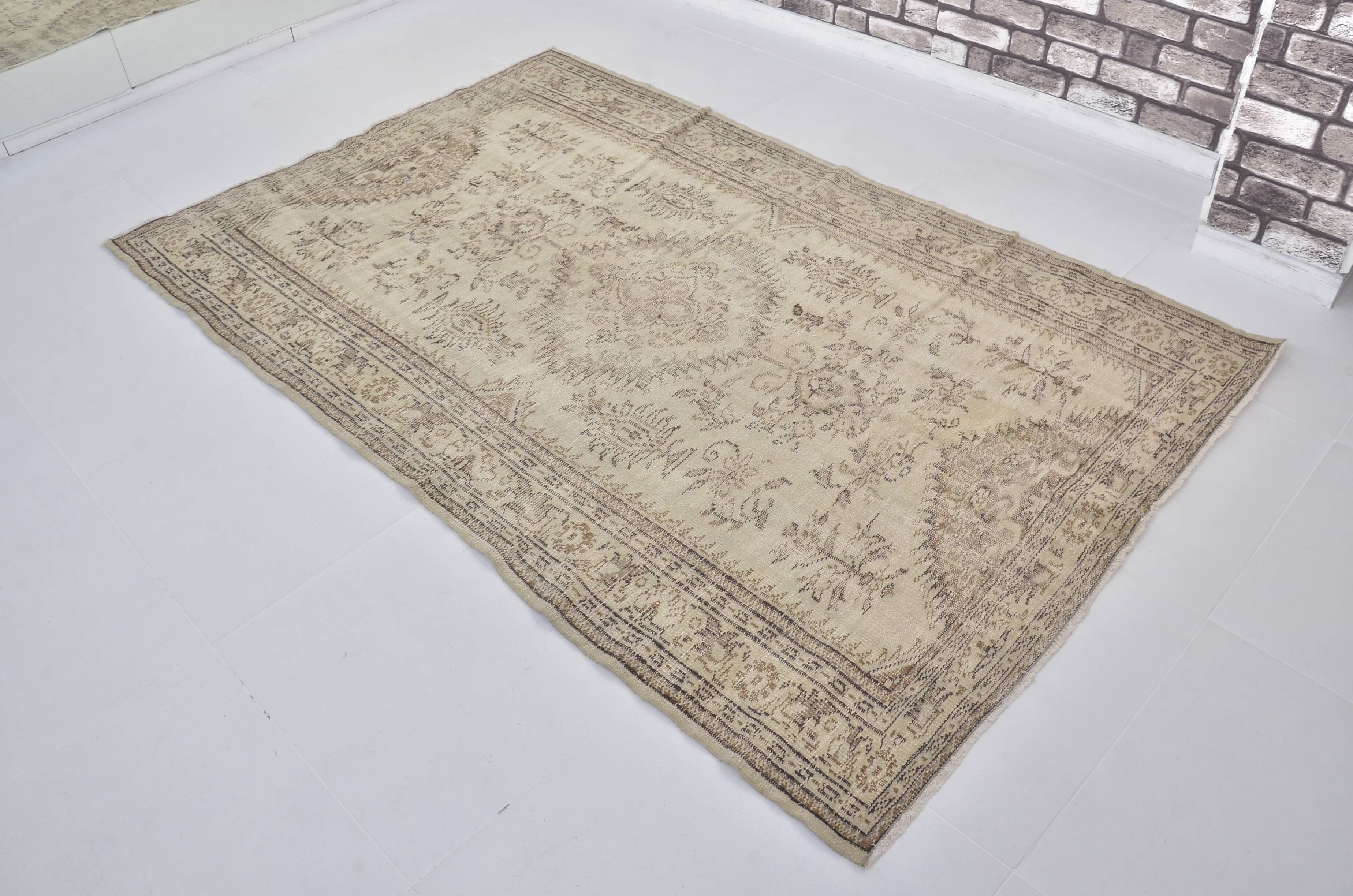 Tapis Oushak beige