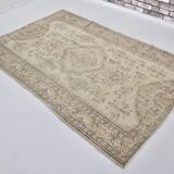 Tapis Oushak beige