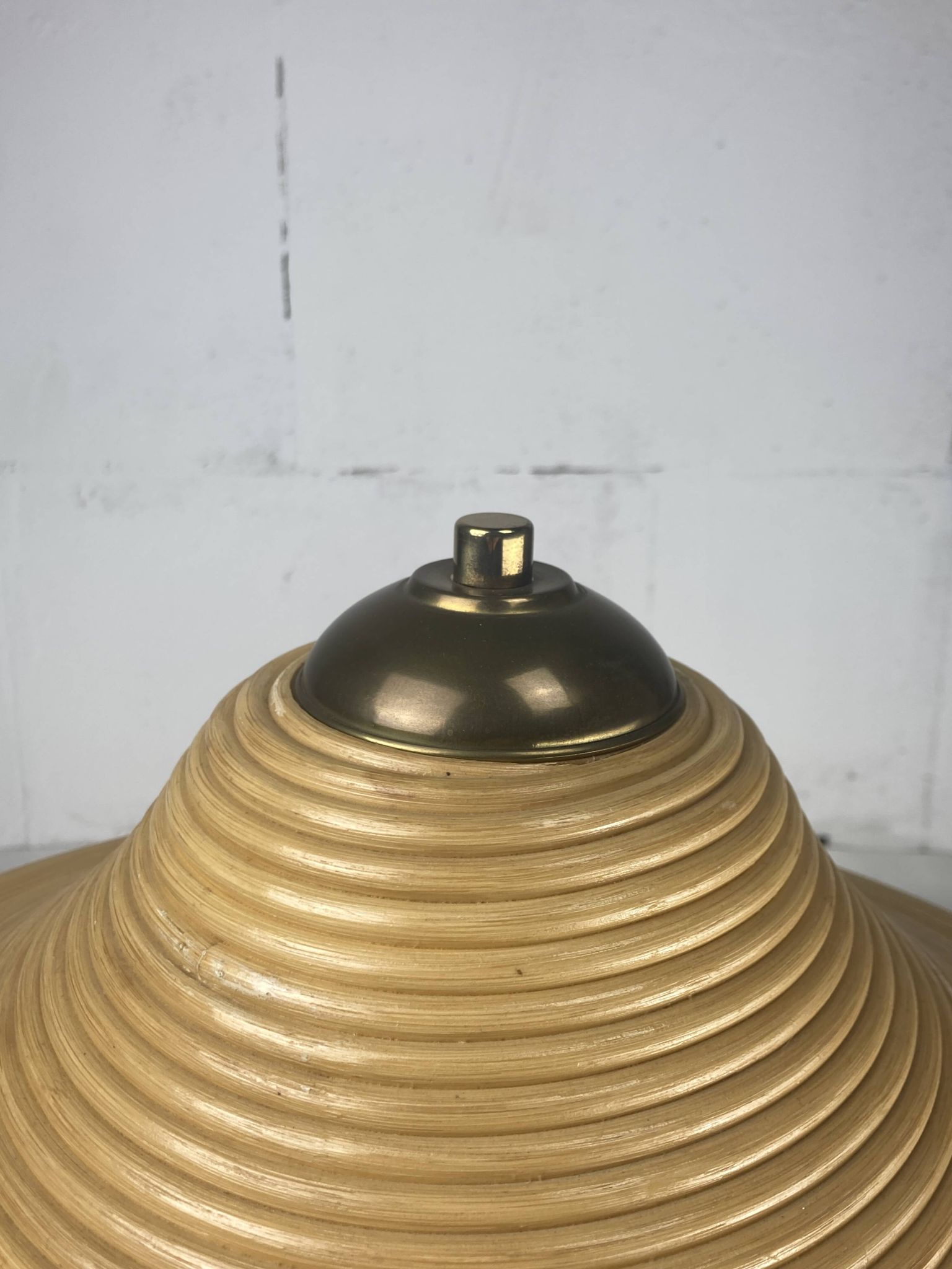 Lampe de table en laiton et rotin en roseau, Italie 1970