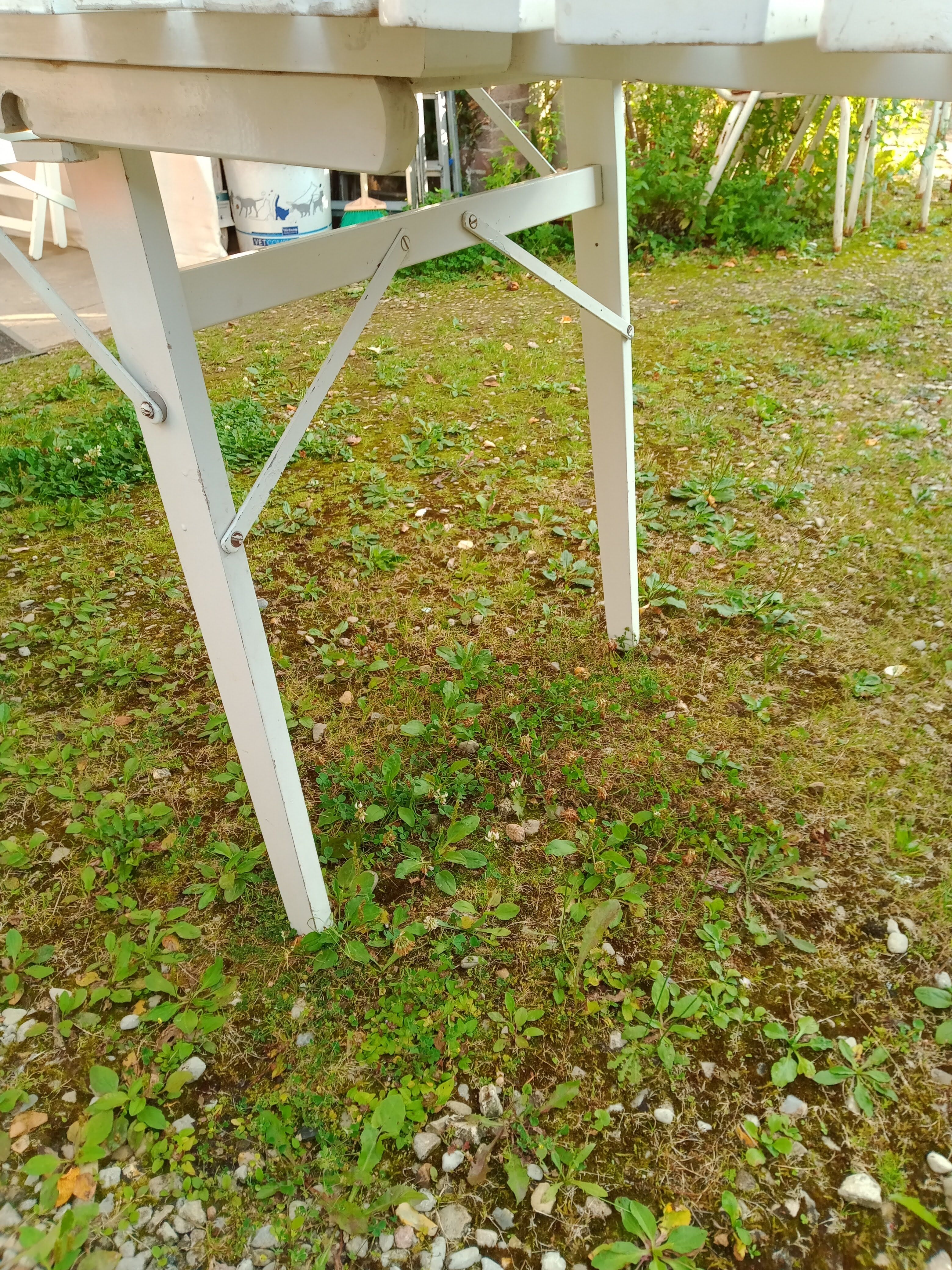 Vintage garden furniture R Gleizes in white painted wood
