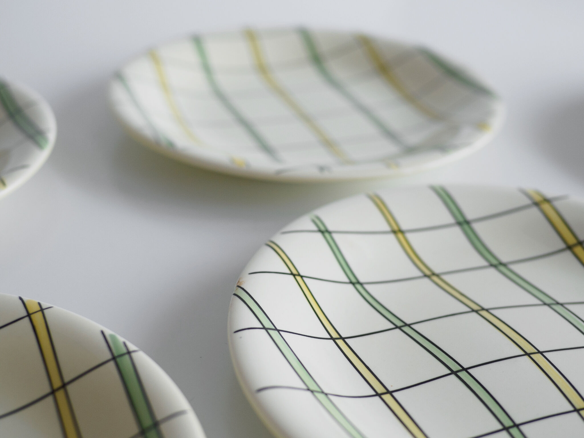 Suite of 6 dessert plates