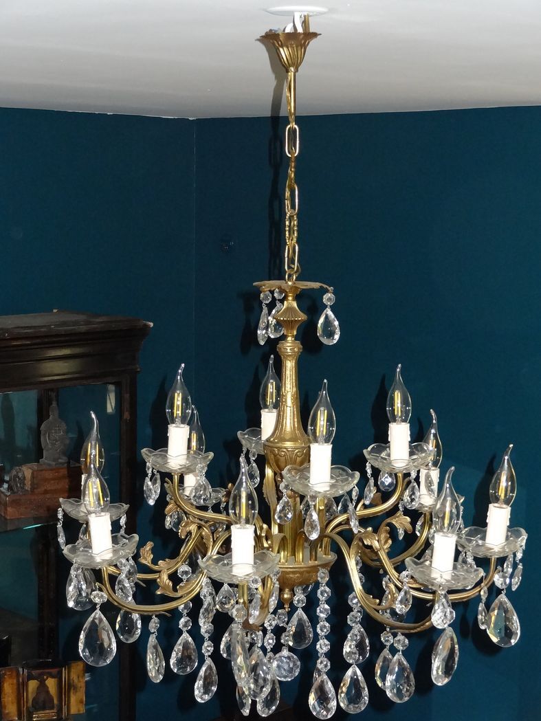 Twelve-armed golden bronze light chandelier