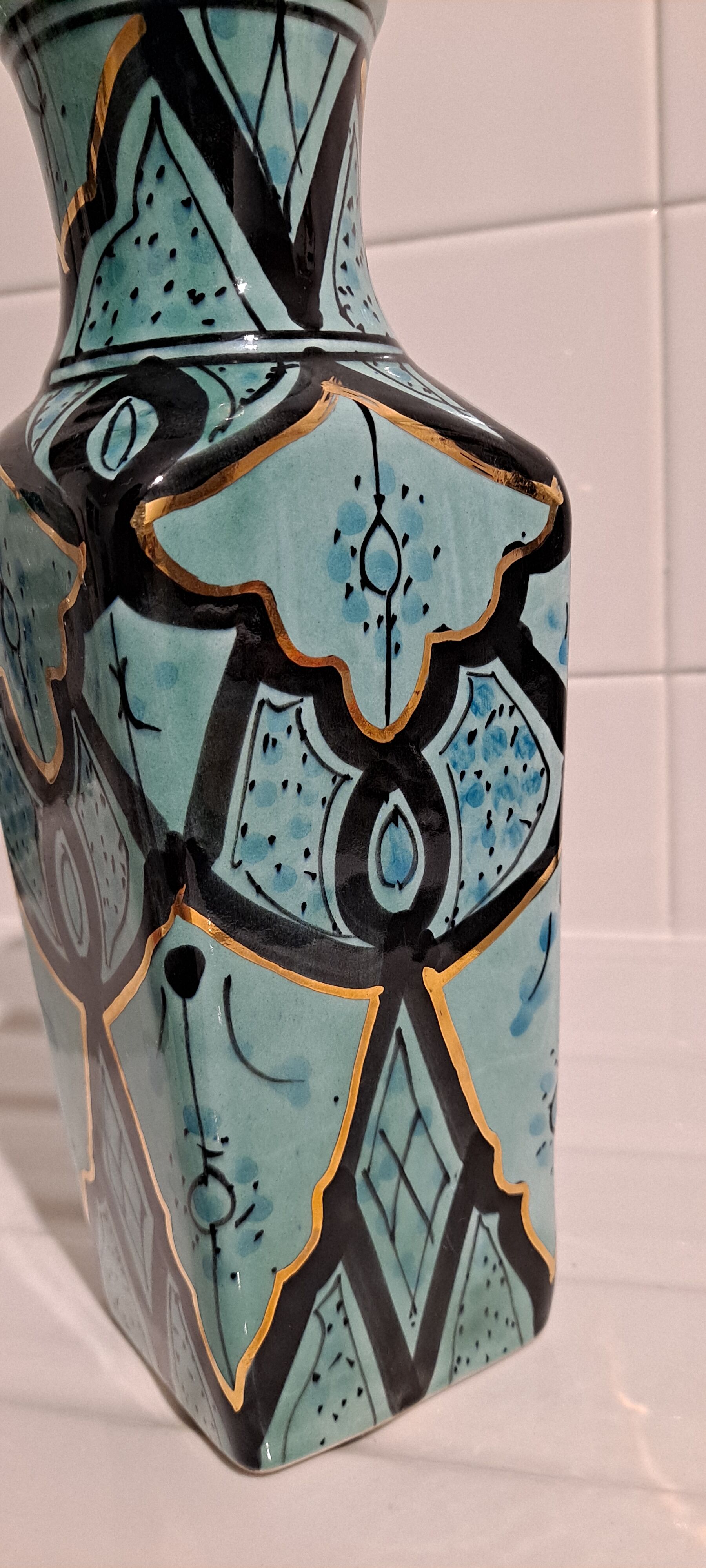 Vase bleu et or Azouz Kharraz Tunisie