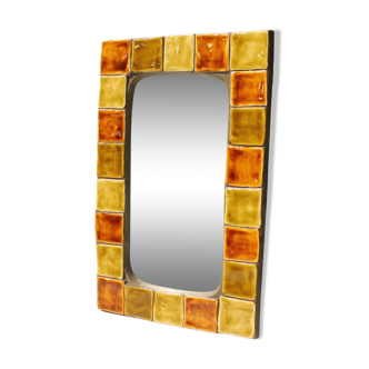 Ceramic mirror by Mithé Espelt