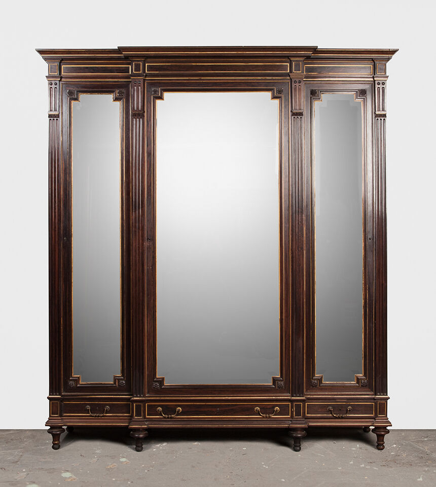 Mirror doors wardrobe
